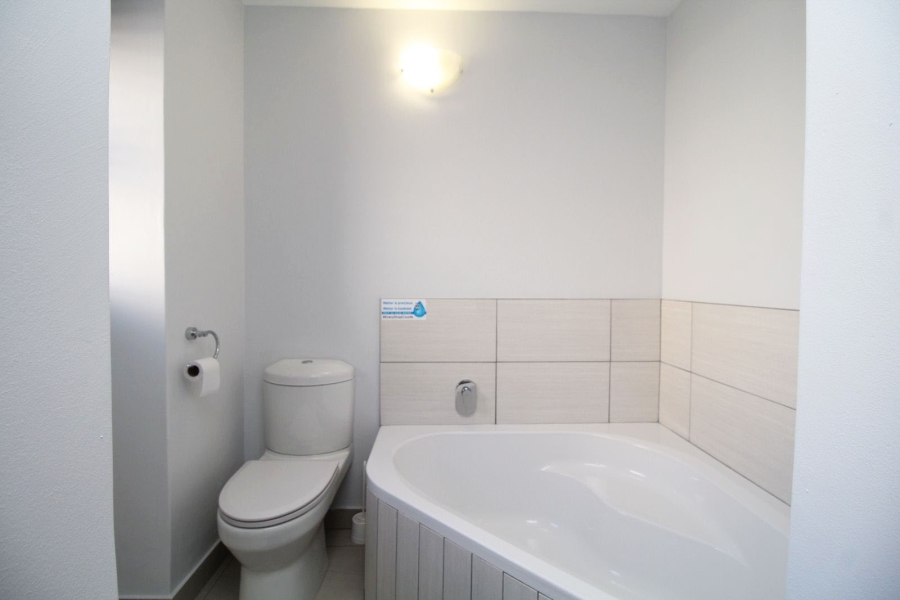 5 Bedroom Property for Sale in Calypso Beach Western Cape